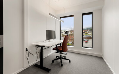 2511010 Millennium Co Work 12